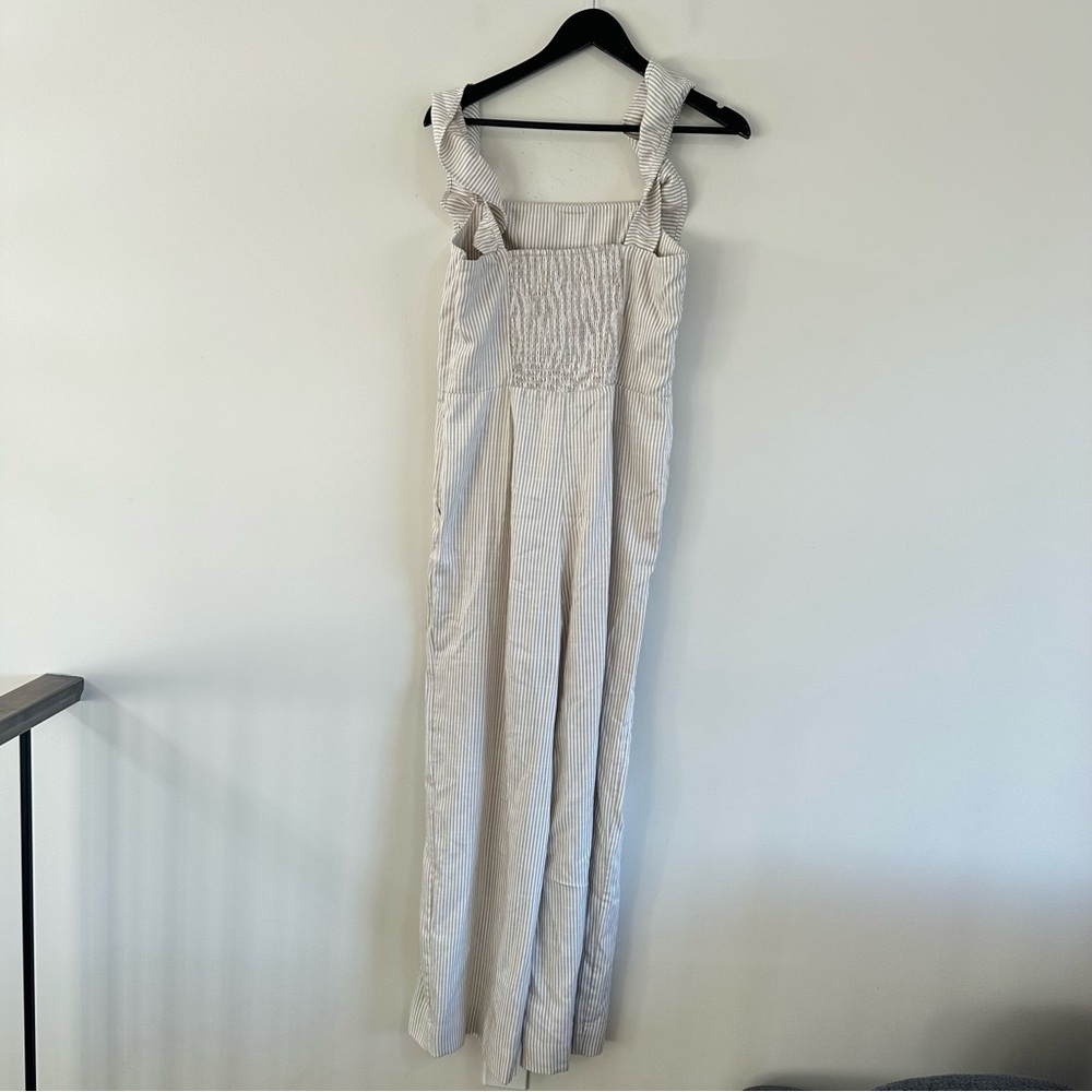 GAP Apron Ruffle Jumpsuit Neutral Stripes Size 6 Tall - Picture 4 of 12